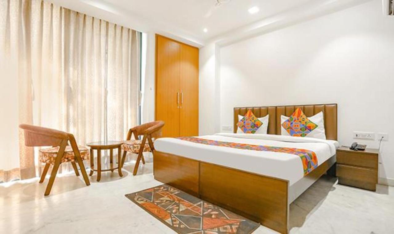 Fabexpress Aerosky Deluxe - Nr Yashobhoomi Convention Centre Hotel Delhi  Exterior photo