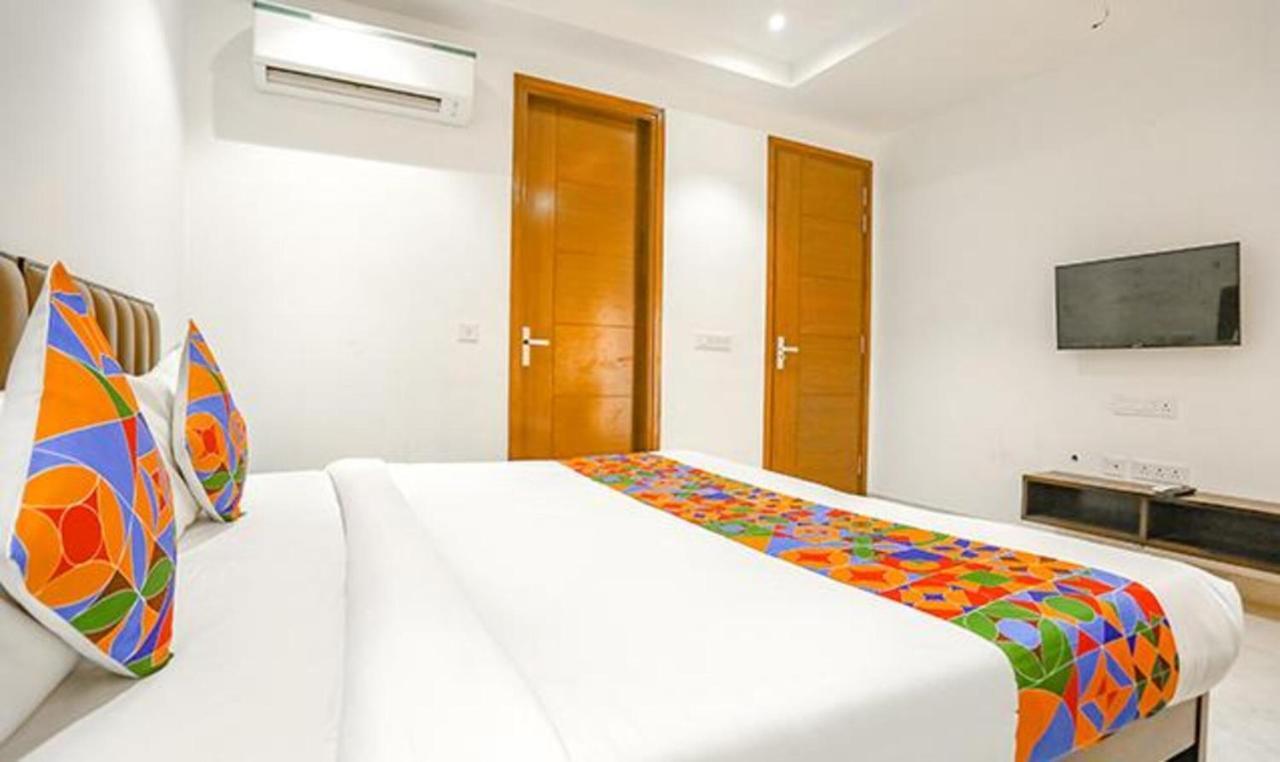 Fabexpress Aerosky Deluxe - Nr Yashobhoomi Convention Centre Hotel Delhi  Exterior photo