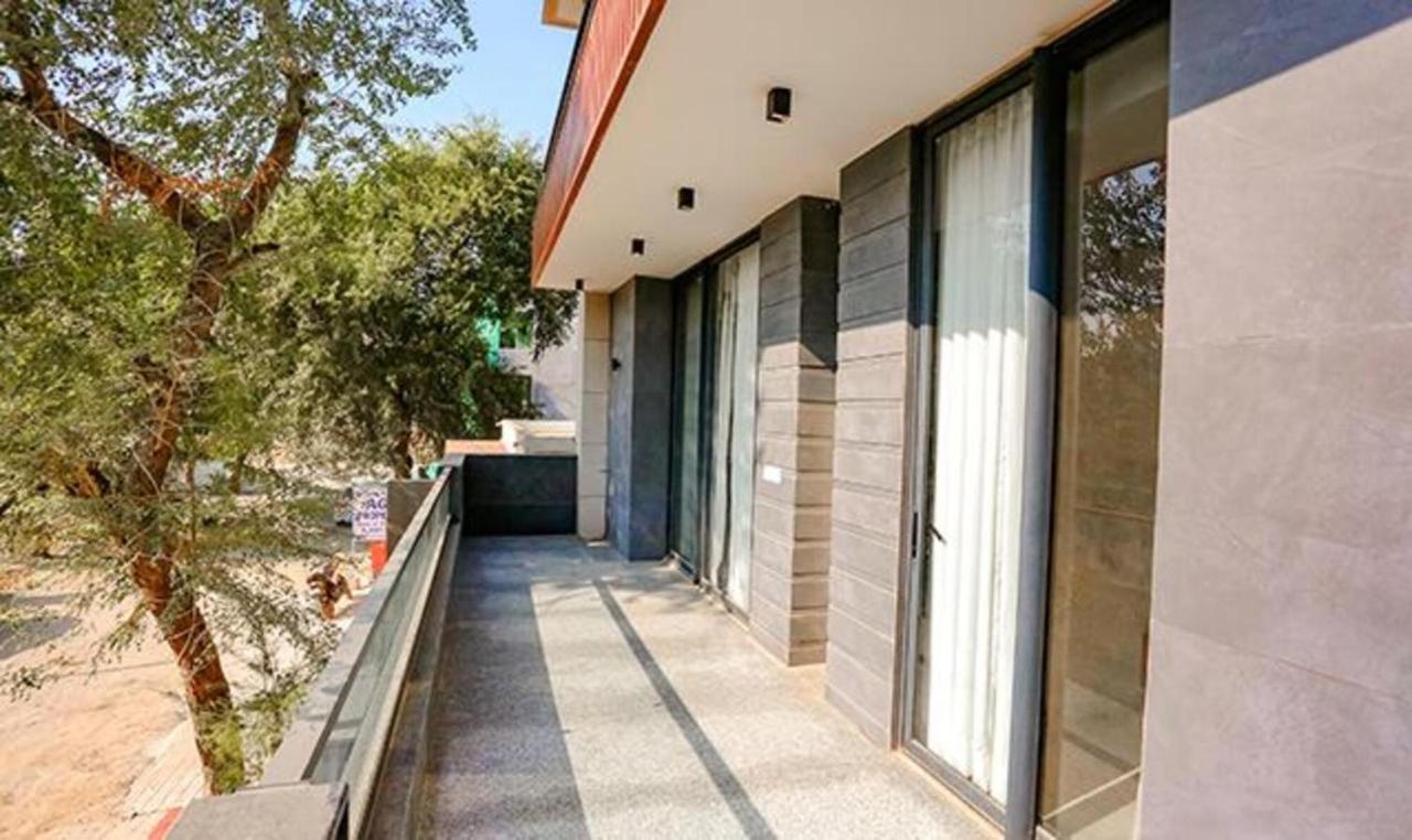 Fabexpress Aerosky Deluxe - Nr Yashobhoomi Convention Centre Hotel Delhi  Exterior photo